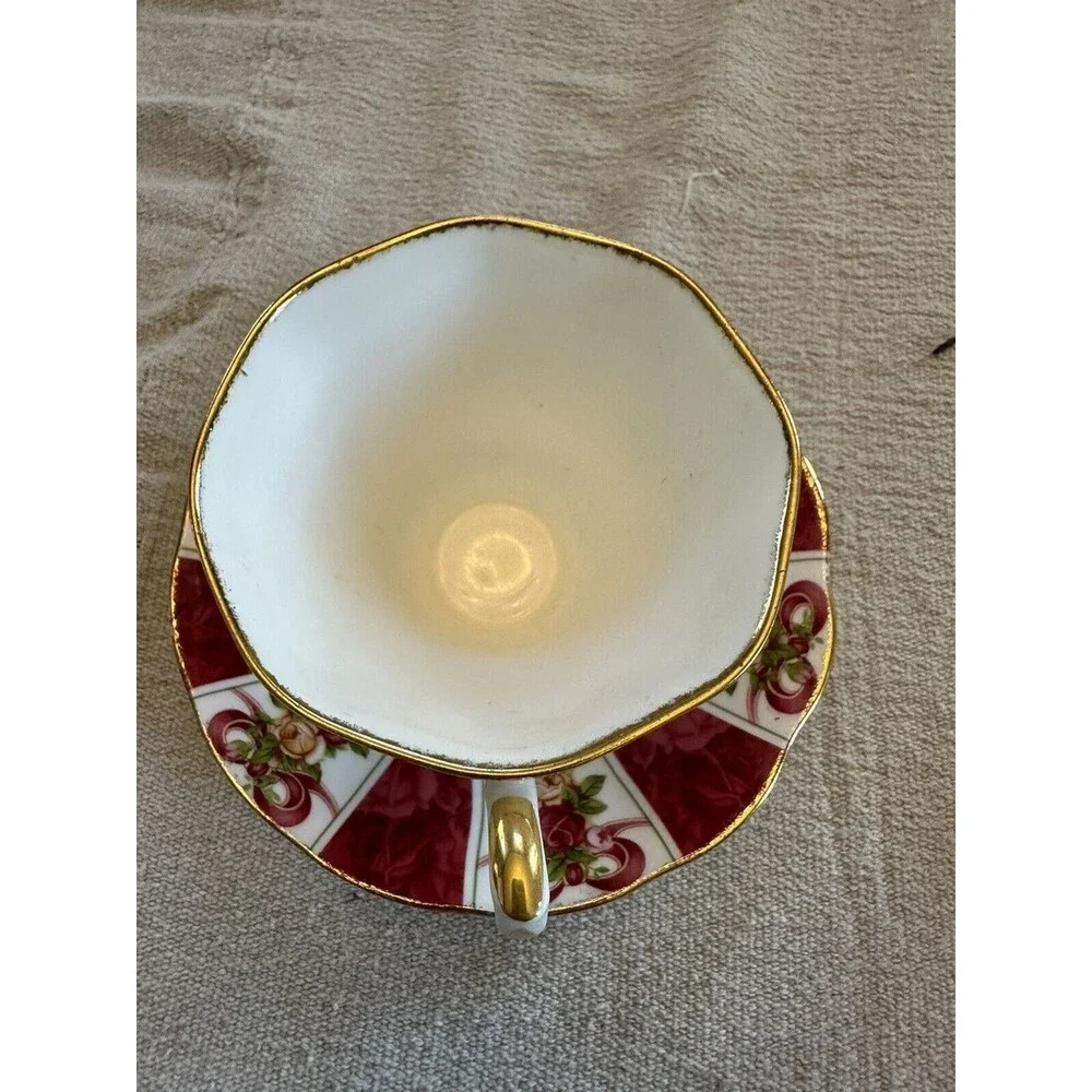 Royal Albert this vintage